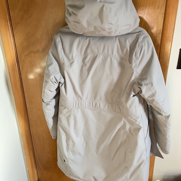 Lululemon Winter Warrior Parka Size 6 - Picture 8 of 8